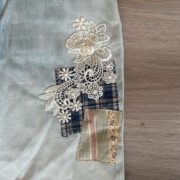 Lauren Ralph Lauren
Patchwork Twill Denim Relaxed Tapered Mid Rise Ankle Jean - Picture 6 of 13